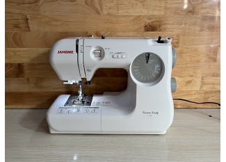 máy may gia đình Janome U-550