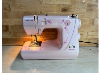 máy may gia đình Janome Paciente