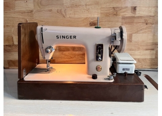 máy may cổ điển Singer 227u