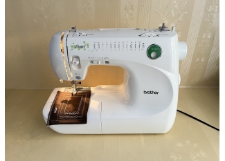 máy may gia đình Brother  Lustel