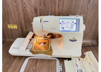 máy may gia đình Brother D-8000