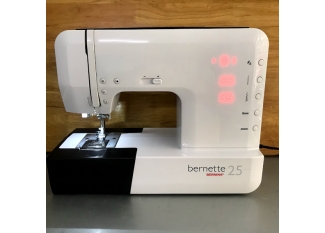 máy may gia đình Bernina bernette 25