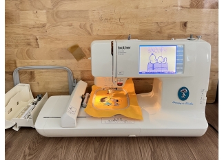 Brother Snoopy & Studio