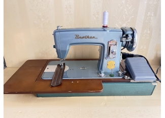 máy may gia đình Brother cổ điển Gù Xanh