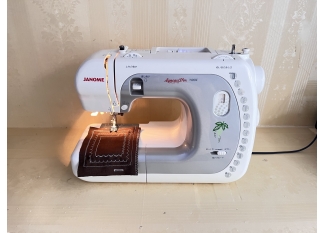 máy may gia đình Janome Y101DX