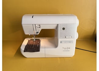 máy may gia đình Janome 5007 Dx