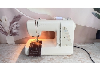 máy may gia đình Janome Plaire 800