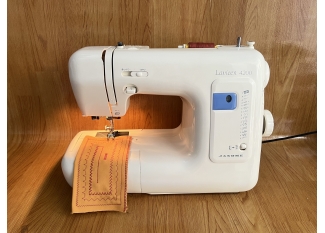 máy may gia đình Janome Lavieen 4200