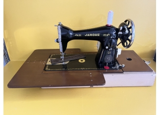 máy may cổ điển Janome