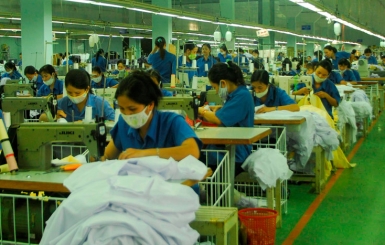 Xuất khẩu dệt may “tăng tốc” để cán đích 35 tỷ USD