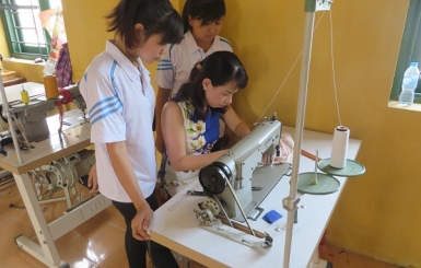 Về nước sau 10 năm, quyết định của chồng khiến vợ ngã ngửa