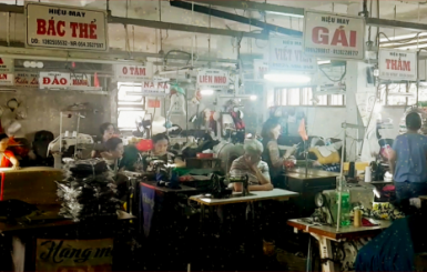 Tiếng May Lạch Cạch 42 năm Ở Lầu May Đông Ba