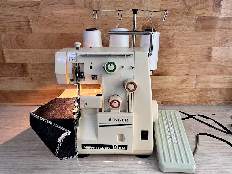 Singer 14u44