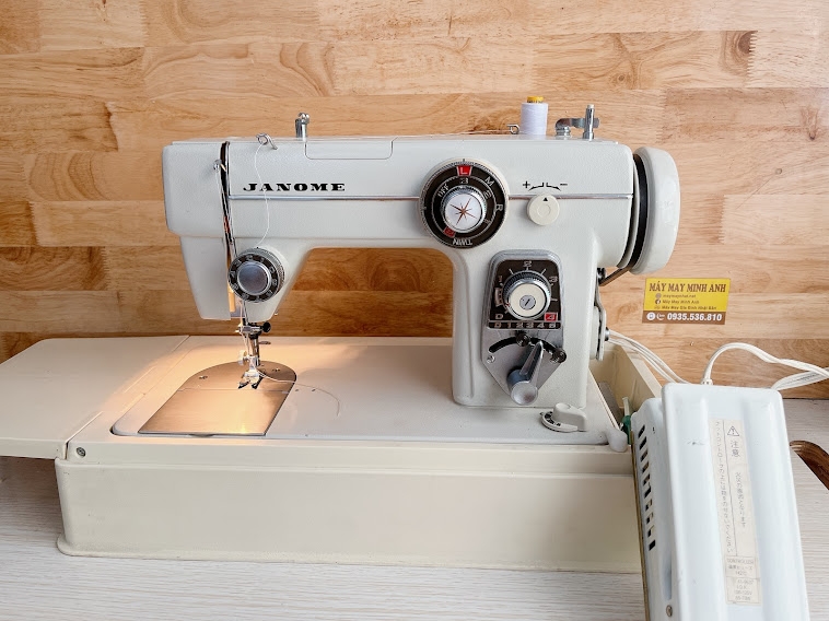 ○ 昭和レトロ 当時物 JANOME ジャノメ ミシン model 680 フット